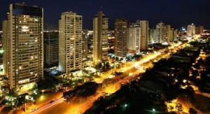 Vista noturna de Ribeirão Preto